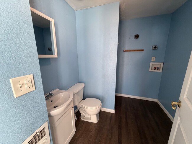 Building Photo - *145 Harris St Lodi OH 44254 MFH2 .T1