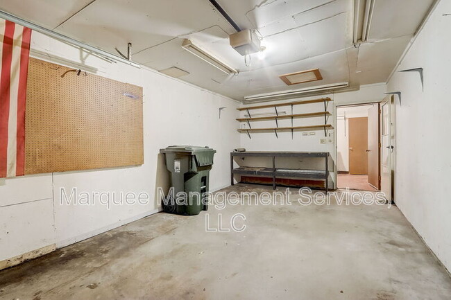 Building Photo - South Bird Street - 416