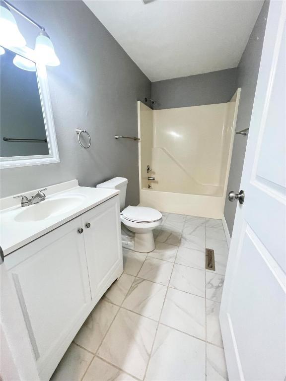 Building Photo - 36 Kinney Dr