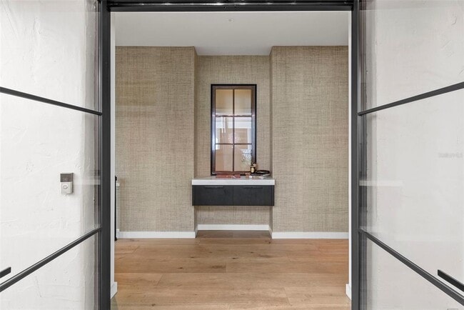 Building Photo - 1123 Abbeys Way