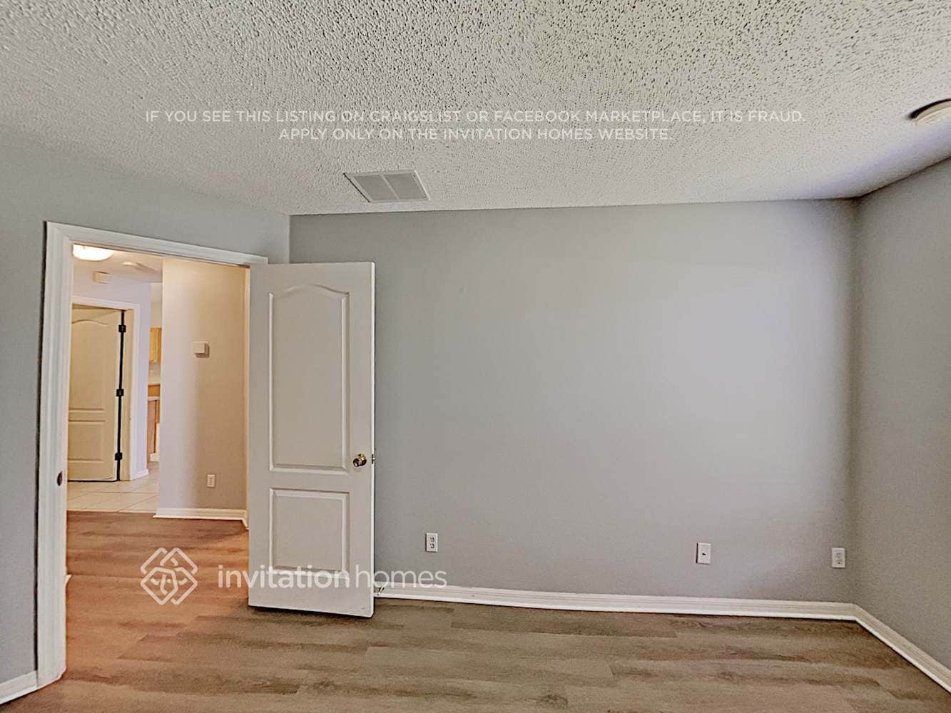 Building Photo - 713 Pasteur Ln