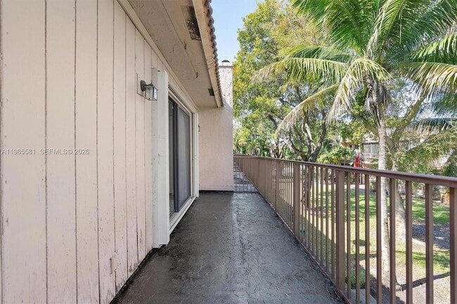 Building Photo - 48 Matador Ln