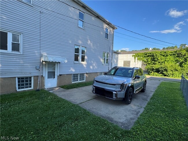 Building Photo - 4019 Belmont Ave