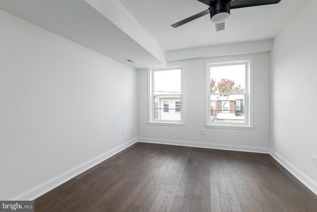 Building Photo - 1436 Haubert St