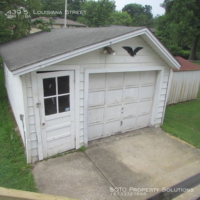 3BD/1BA House HUD accepted 439 S Louisiana St Cape Girardeau MO 63703