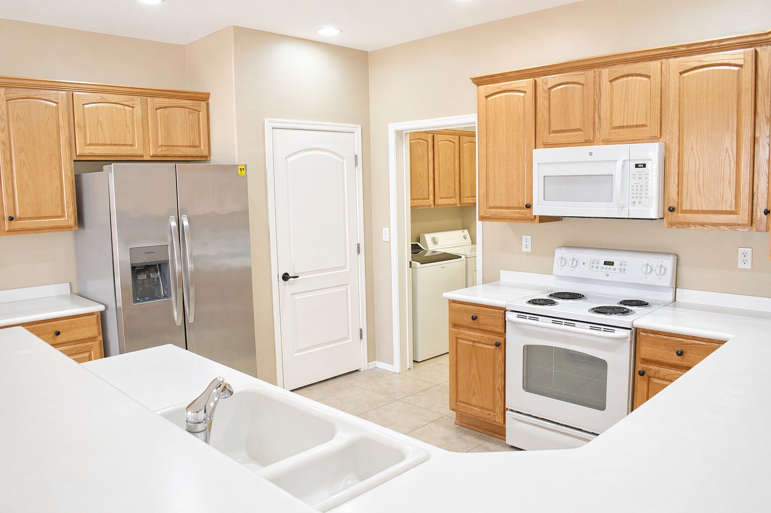 Building Photo - 12910 W Junipero Dr