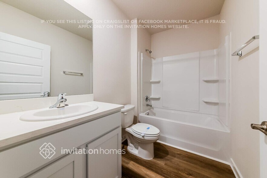 Building Photo - 18318 Wheathouse Pl