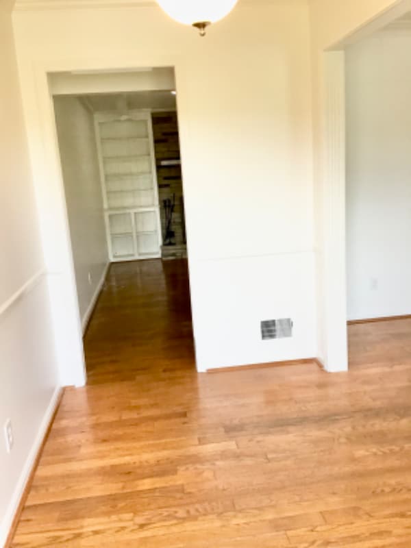 Building Photo - 6801 Chepstow Ct