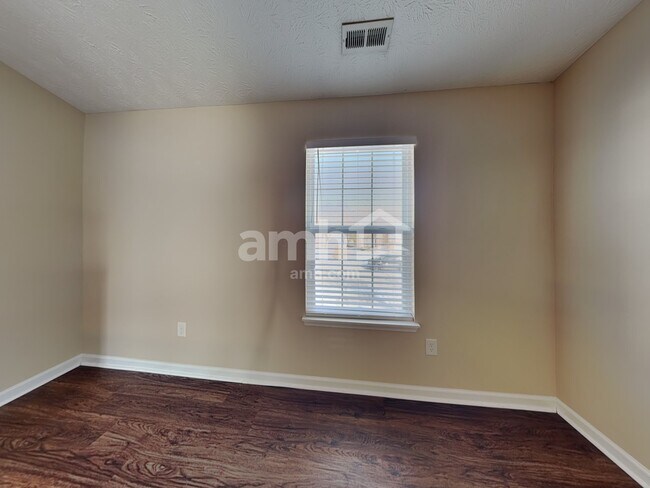 Building Photo - 16698 Maraschino Dr