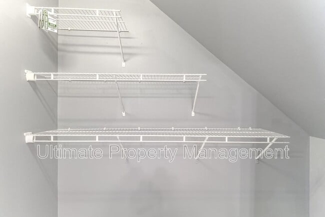 Building Photo - 502 Shortfin Dr