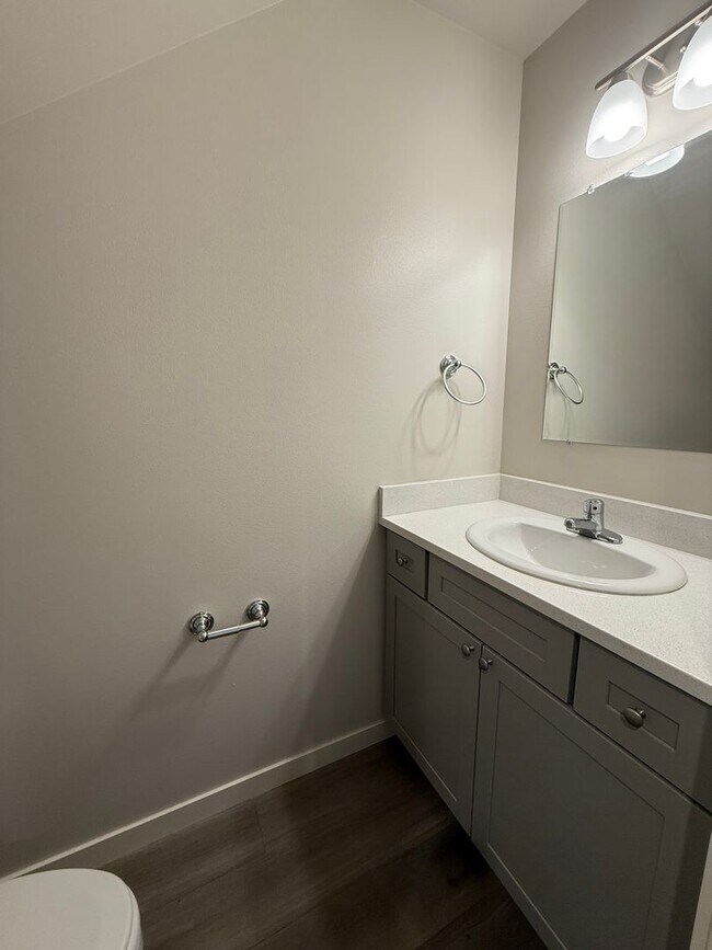Building Photo - 5305 Smitten Street #2