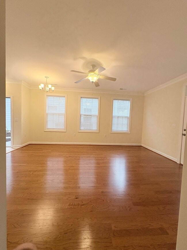Building Photo - 62 Windgate Cir