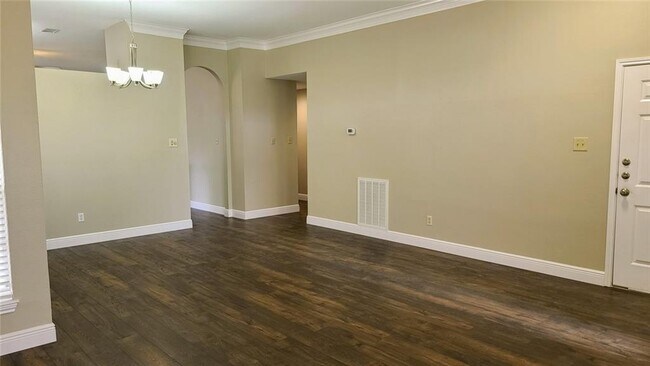 Building Photo - 2517 Jacqueline Dr