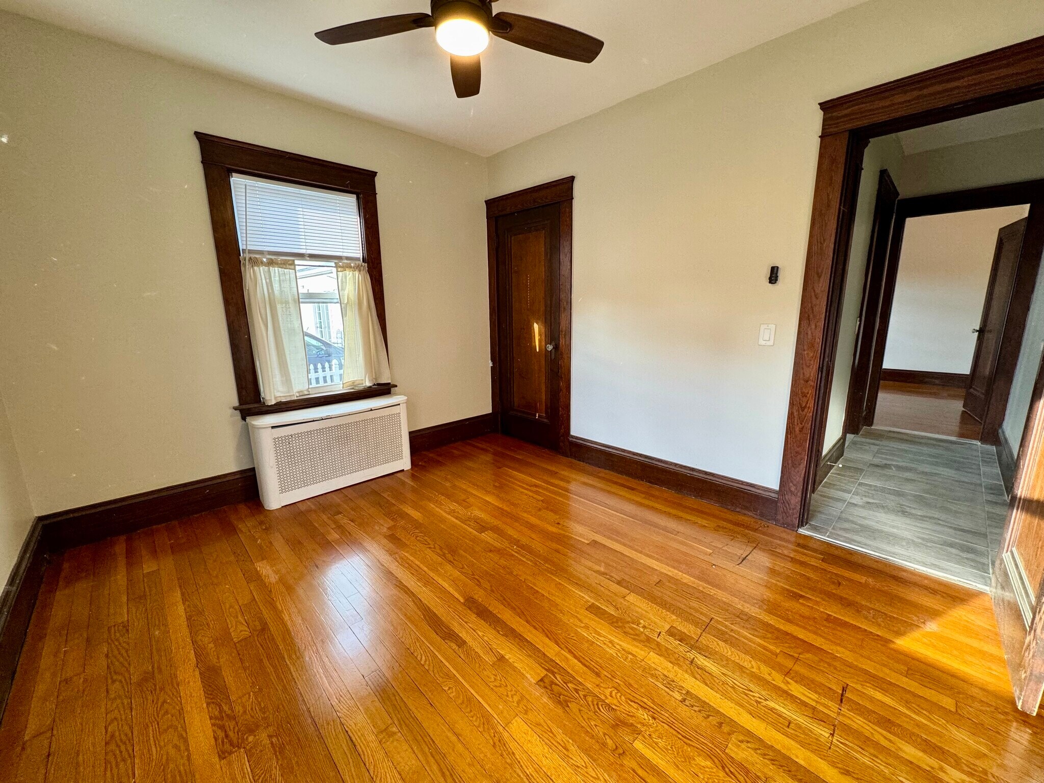 Building Photo - 16 Davis Ave