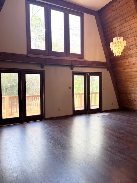 Building Photo - 2865 Old Thomson Rd