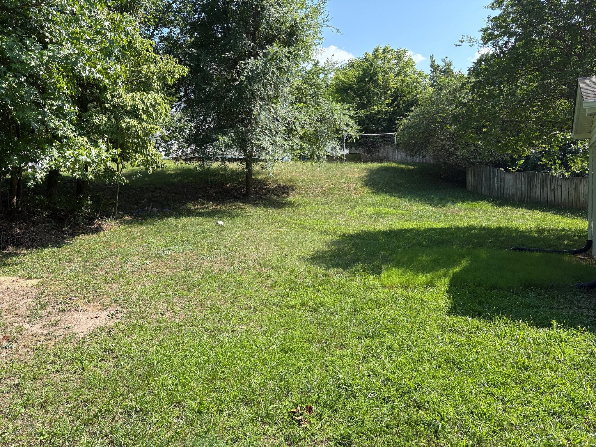 Building Photo - 10 Kilburn Ln