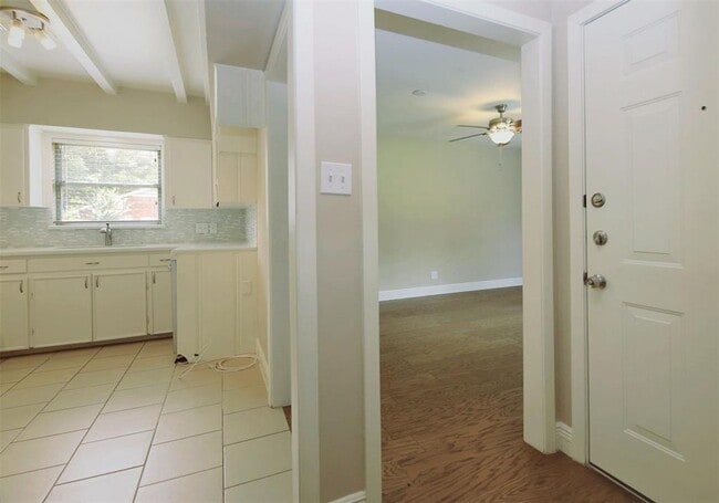 Building Photo - 4629 Carleen Rd