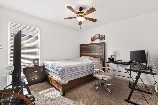 Building Photo - 29422 Paytons Park Ct