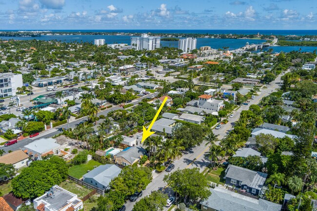 Building Photo - 341 Nottingham Blvd