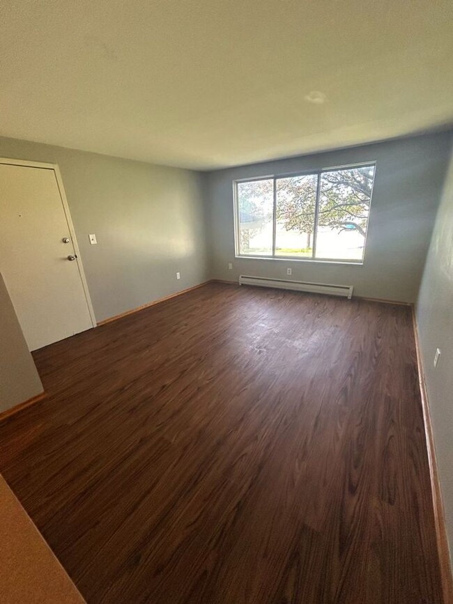 Interior Photo - Cedarwood Apartments