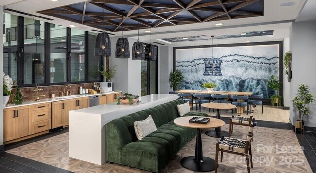 Building Photo - 2220 Wilkinson Blvd