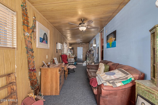 Building Photo - 2650 W Union Hills Dr