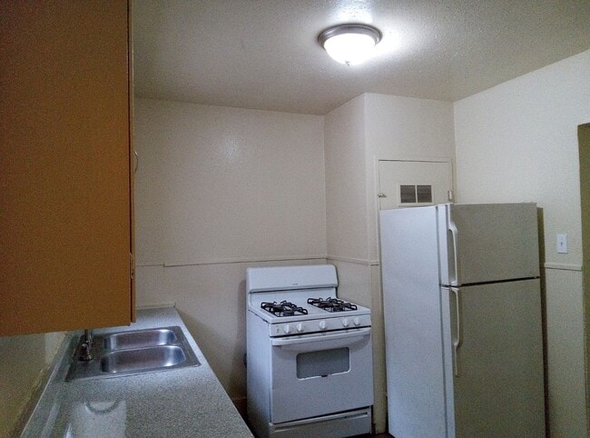 Building Photo - Charming 2-Bedroom Home Near Downtown San Antonio