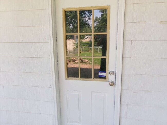 Building Photo - Newly Renovated 3-Bedroom Home with Spacious Yard