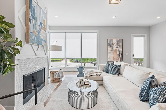 Building Photo - Walkable Luxury in Edgehill