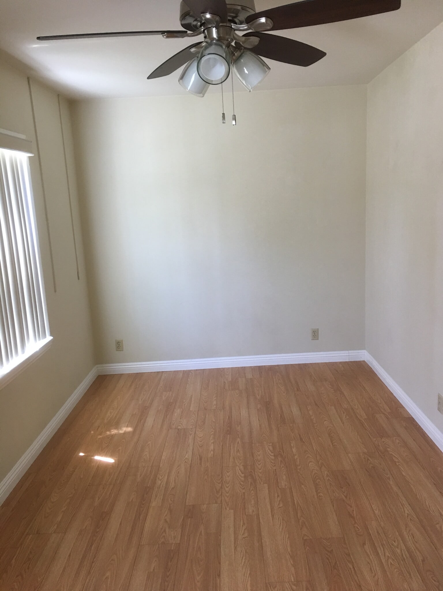 Building Photo - 10639 Ayres Ave