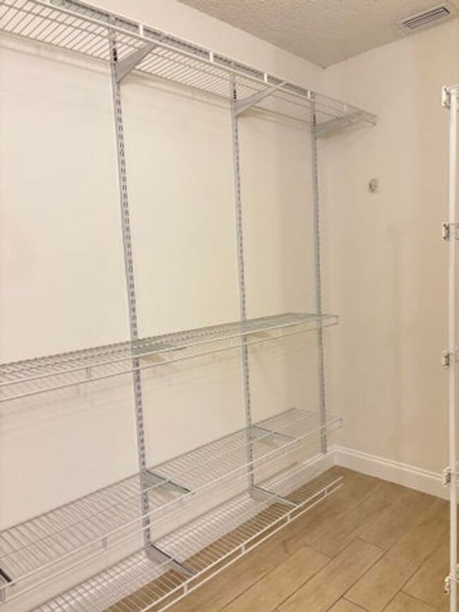 Building Photo - 3529 NW 35th St