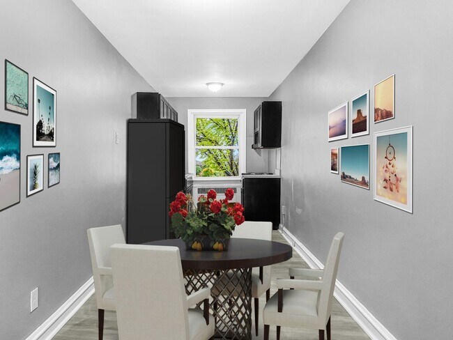 Interior Photo - Oxford Gardens managed By Silverstone Properties