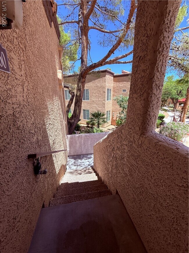 Building Photo - 9325 W Desert Inn Rd