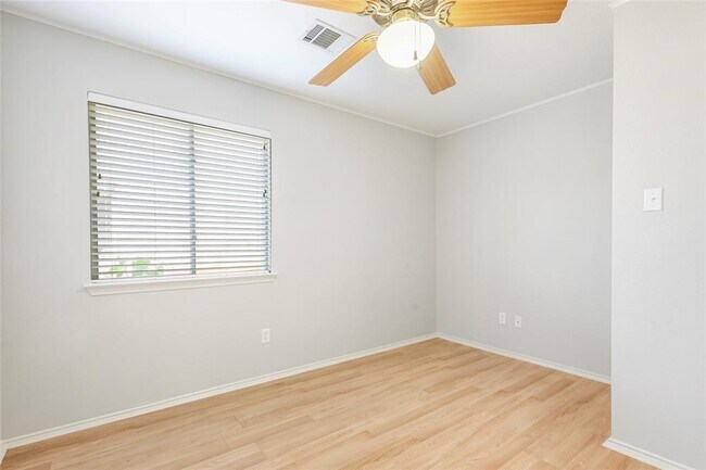 Building Photo - 15204 Drusilla's Dr