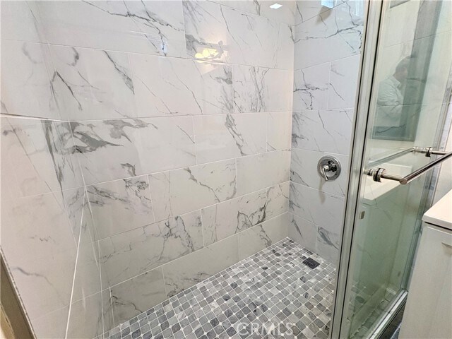 Building Photo - 134 E Cluster St