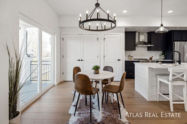 Building Photo - 4529 Tabor St