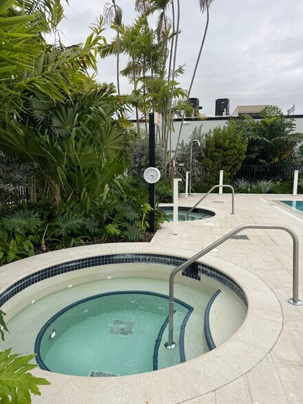 Building Photo - 95 NW 30th Ave