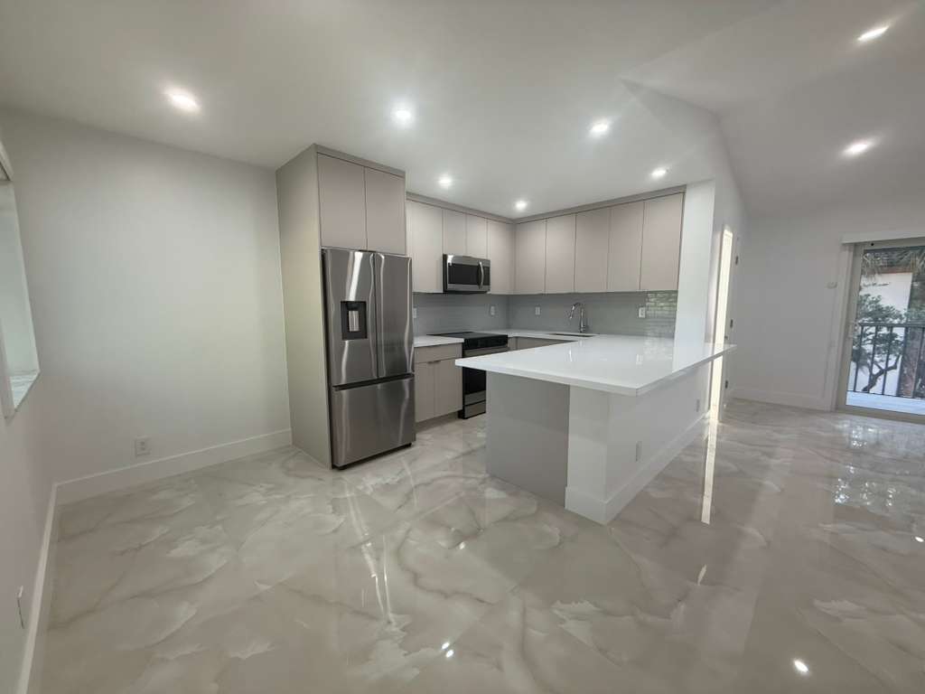 Building Photo - 9307 SW 138th Pl