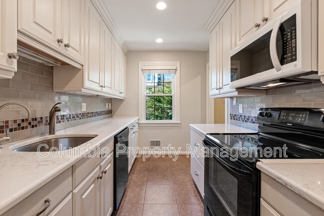 Building Photo - 706 6th St SW