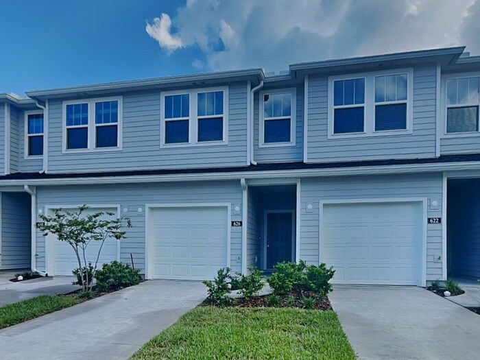 Building Photo - 626 Holly Lks Dr