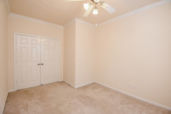 Building Photo - 10727 Gilford Crest Dr