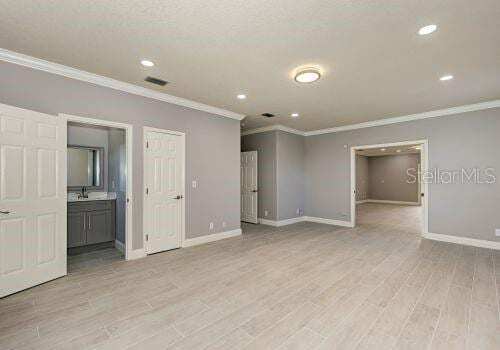 Building Photo - 1648 Bayshore Dr