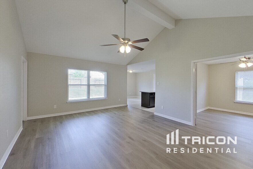 Building Photo - 6312 Jasper Lake Dr