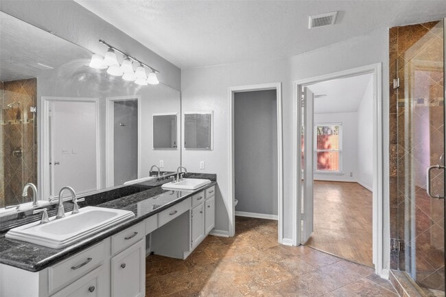 Building Photo - 107 Sandpebble Dr