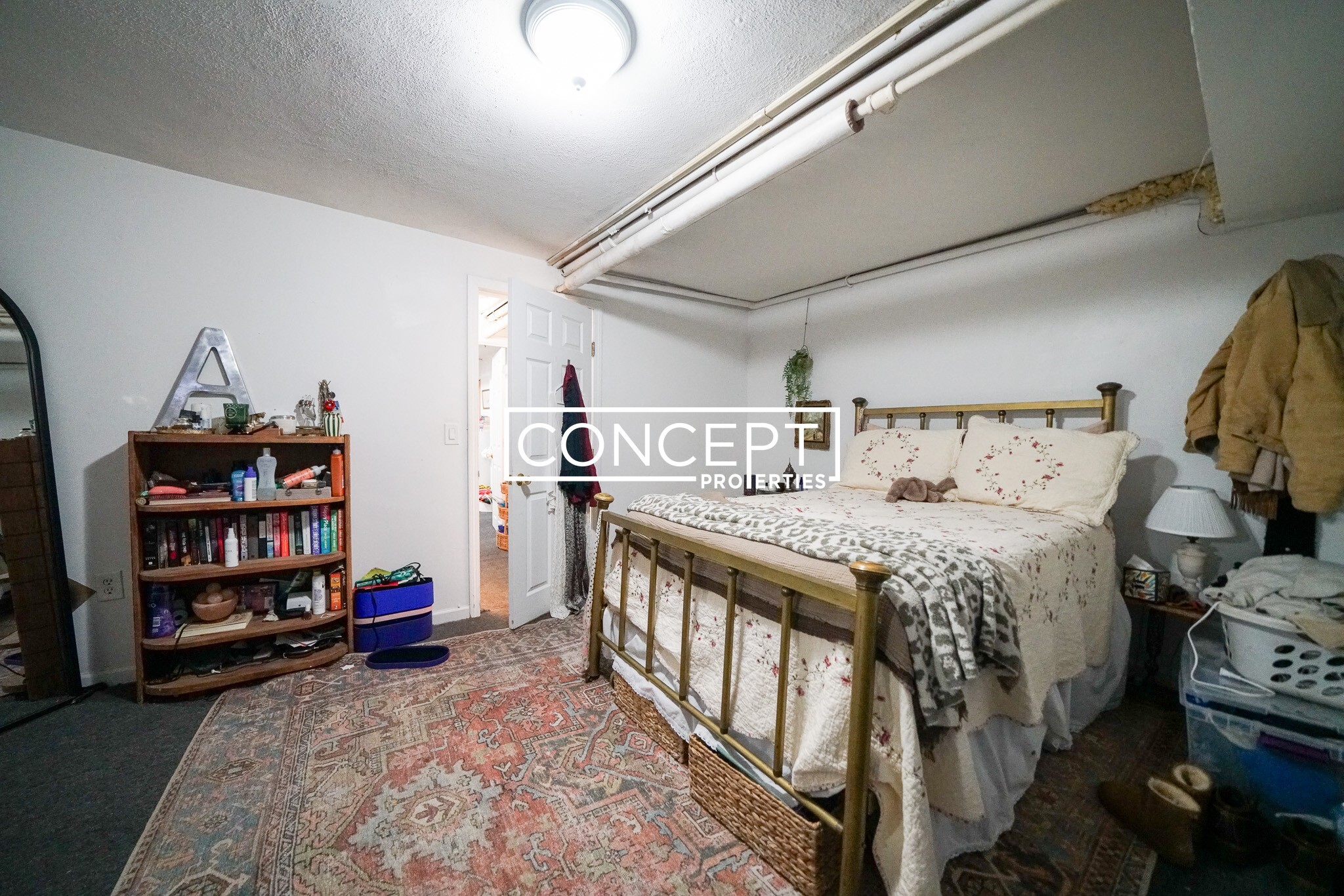 Building Photo - 216 Hemenway St