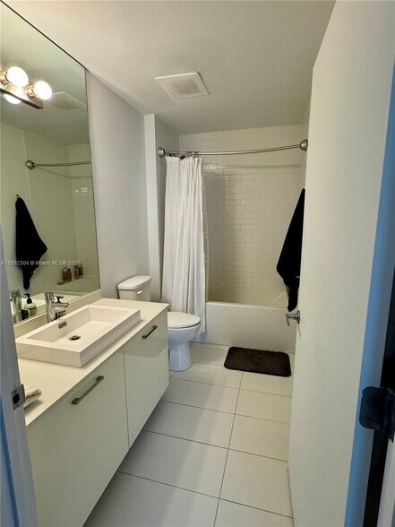 Building Photo - 151 SE 1st St