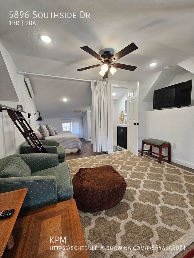 Building Photo - 1302 E Fairmont Blvd