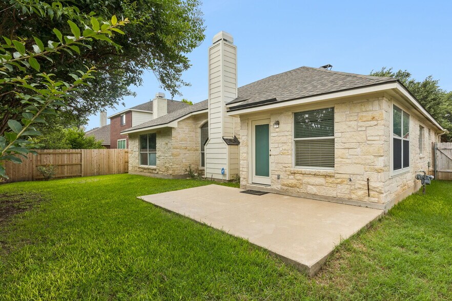 Building Photo - 7206 W Magic Mountain Ln