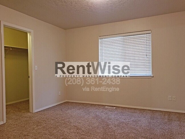 Building Photo - 12343 W Abram Dr
