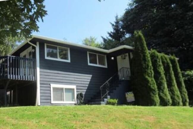 Building Photo - 12840 Renton Ave S